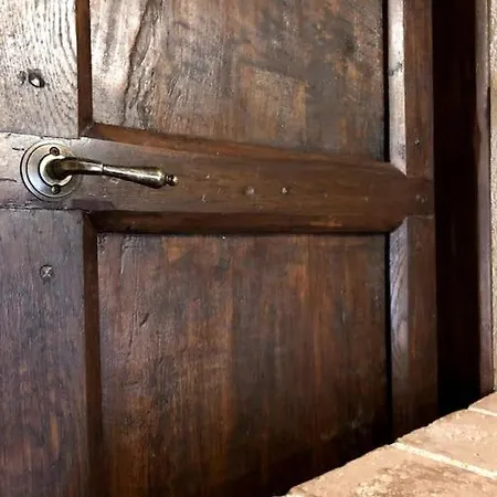 Rossovino Stone Loft * Gubbio
